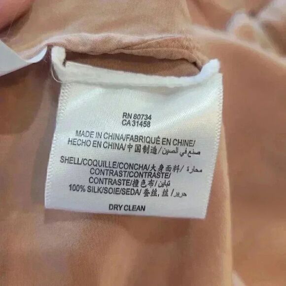 BCBGMAXAZRIA Women's Cantaloupe Silk Roll Tab Sleeves Top - Picture 9 of 9